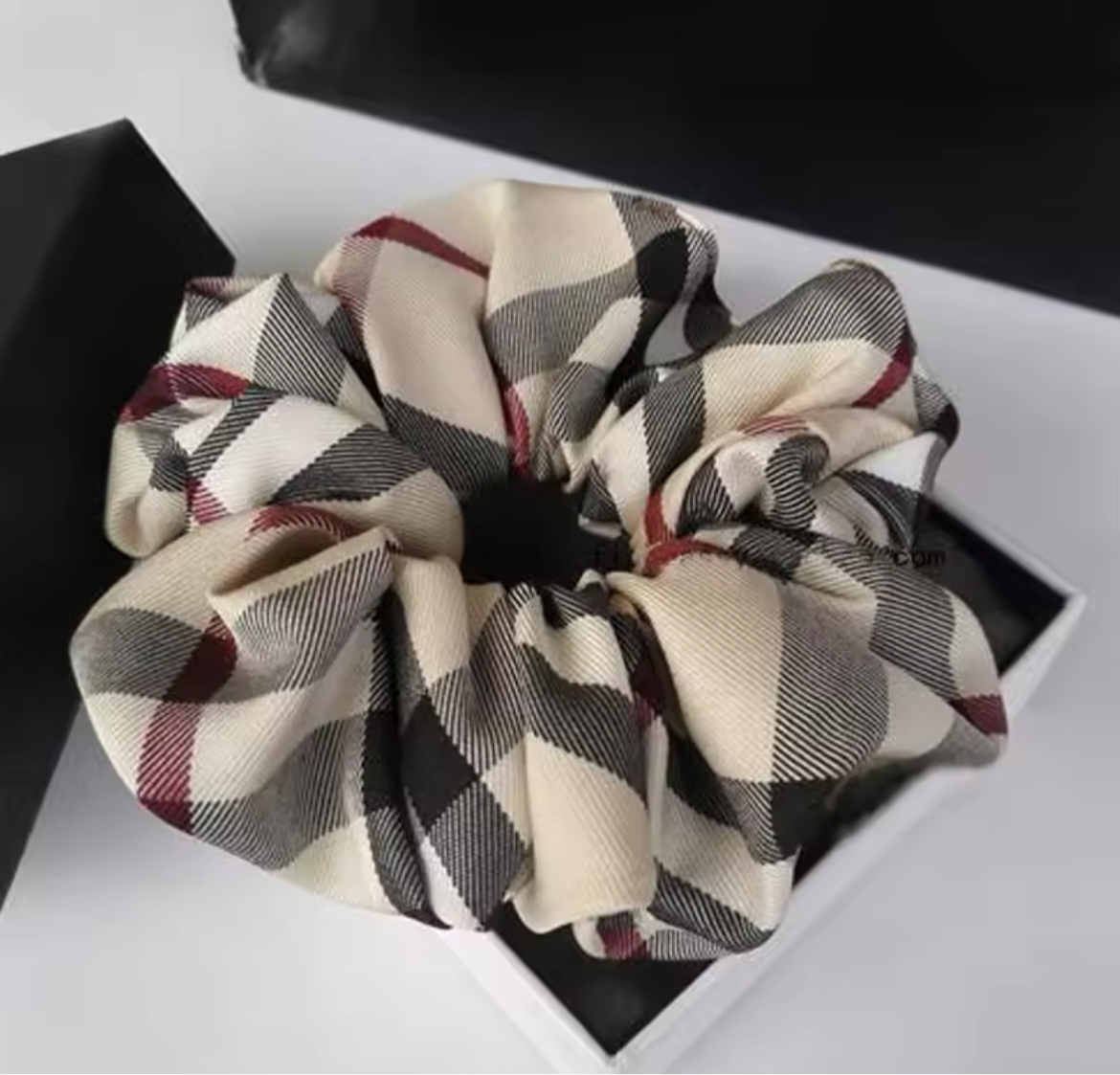 Scrunchie B